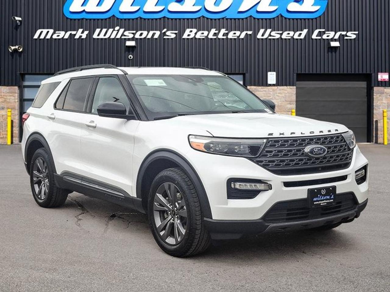 2024 Ford Explorer XLT AWD | Sport Appearance | Pano Roof | Leather | Captain Seats | Heated Seats + Steering and More! Photo