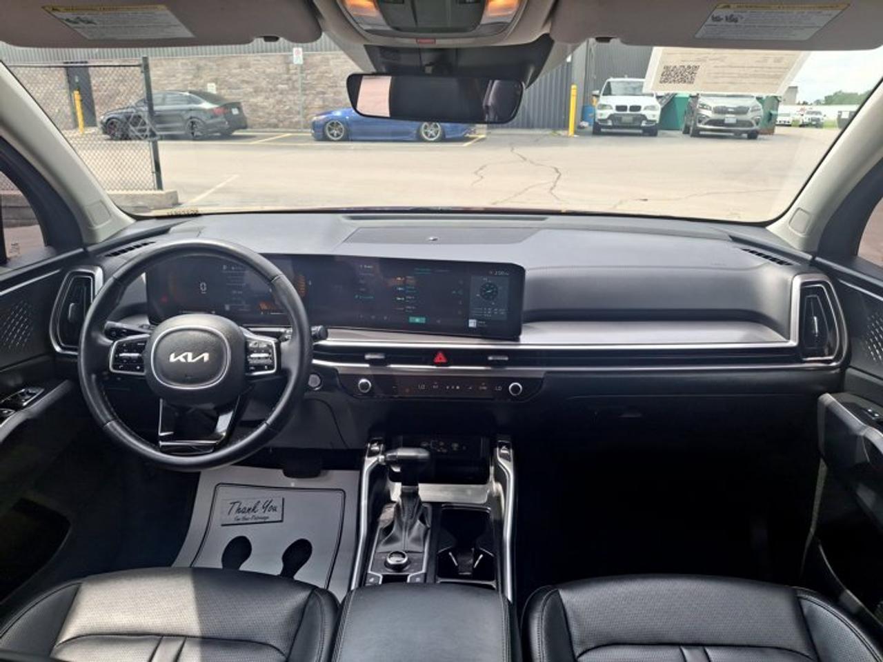 2025 Kia Sorento EX AWD | 6 Passenger | Leather | Heated Seats + Steering | Blind Spot | Lane Keep | and More ! Photo