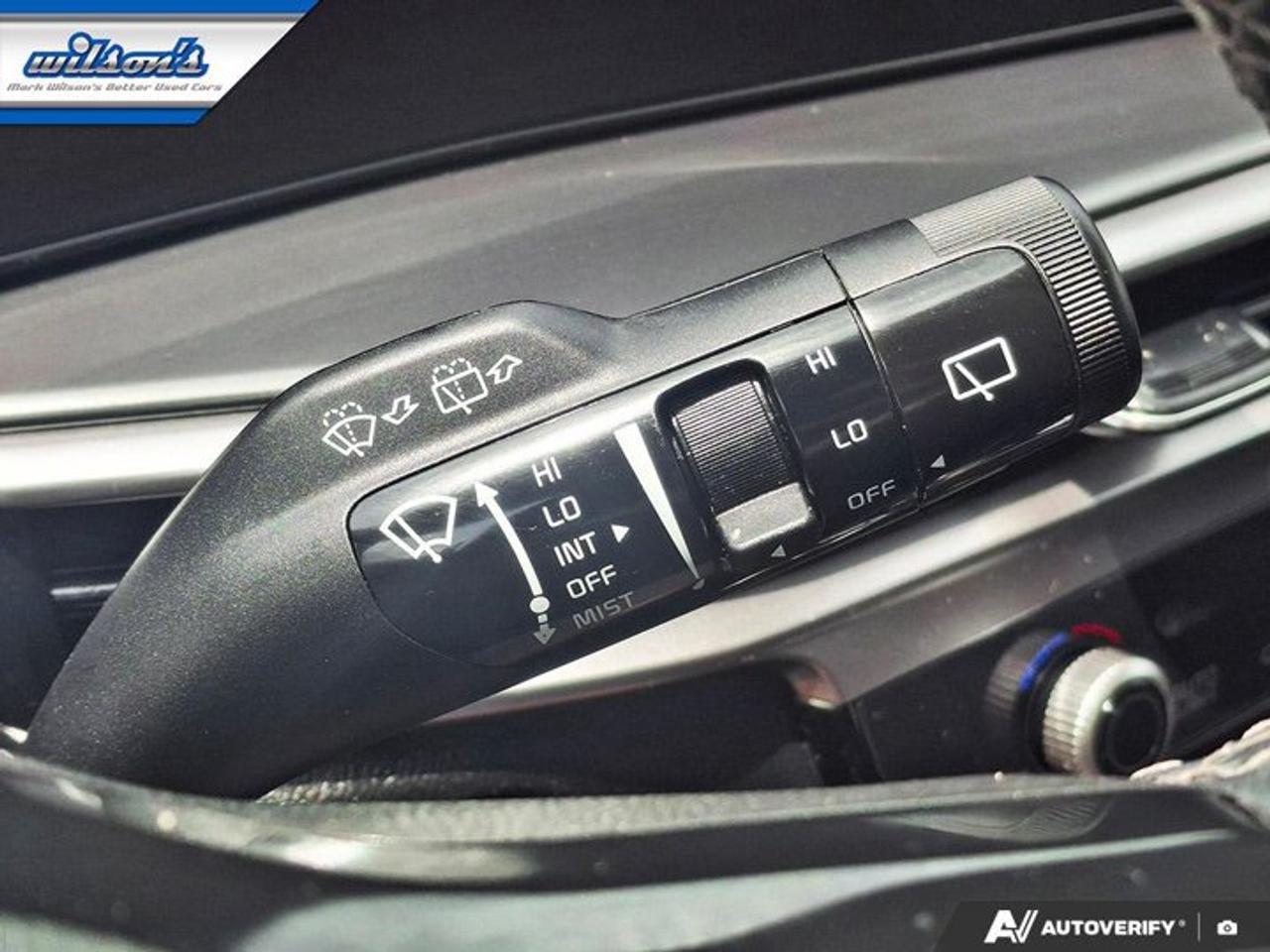 2025 Kia Sorento EX AWD | 6 Passenger | Leather | Heated Seats + Steering | Blind Spot | Lane Keep | and More ! Photo