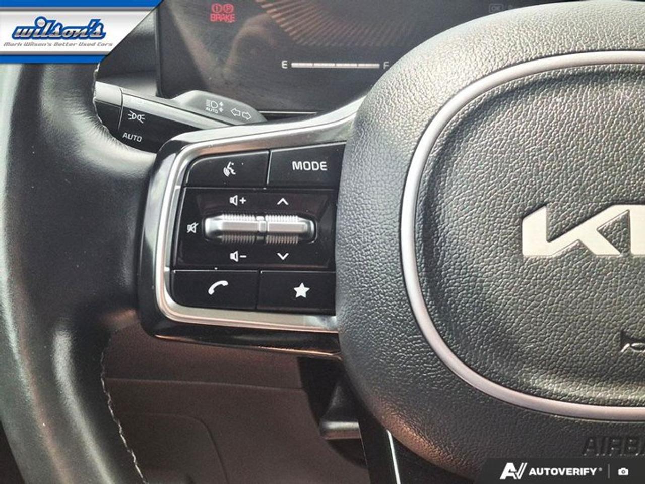 2025 Kia Sorento EX AWD | 6 Passenger | Leather | Heated Seats + Steering | Blind Spot | Lane Keep | and More ! Photo