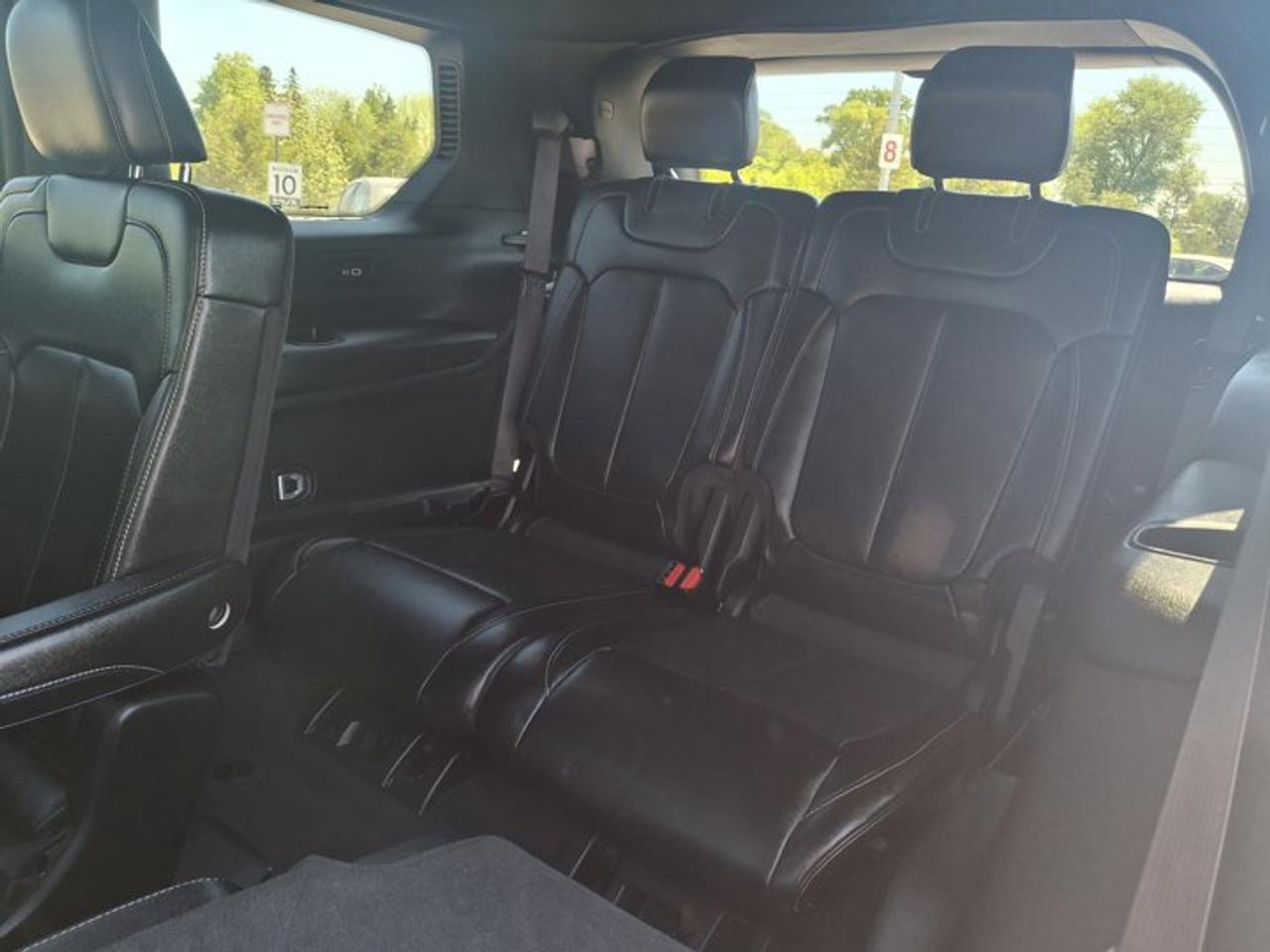 2024 Jeep Grand Cherokee L Limited | Black Appearance | Leather | Pano Roof | Heated + Ventilated Seats | and Much More ! Photo