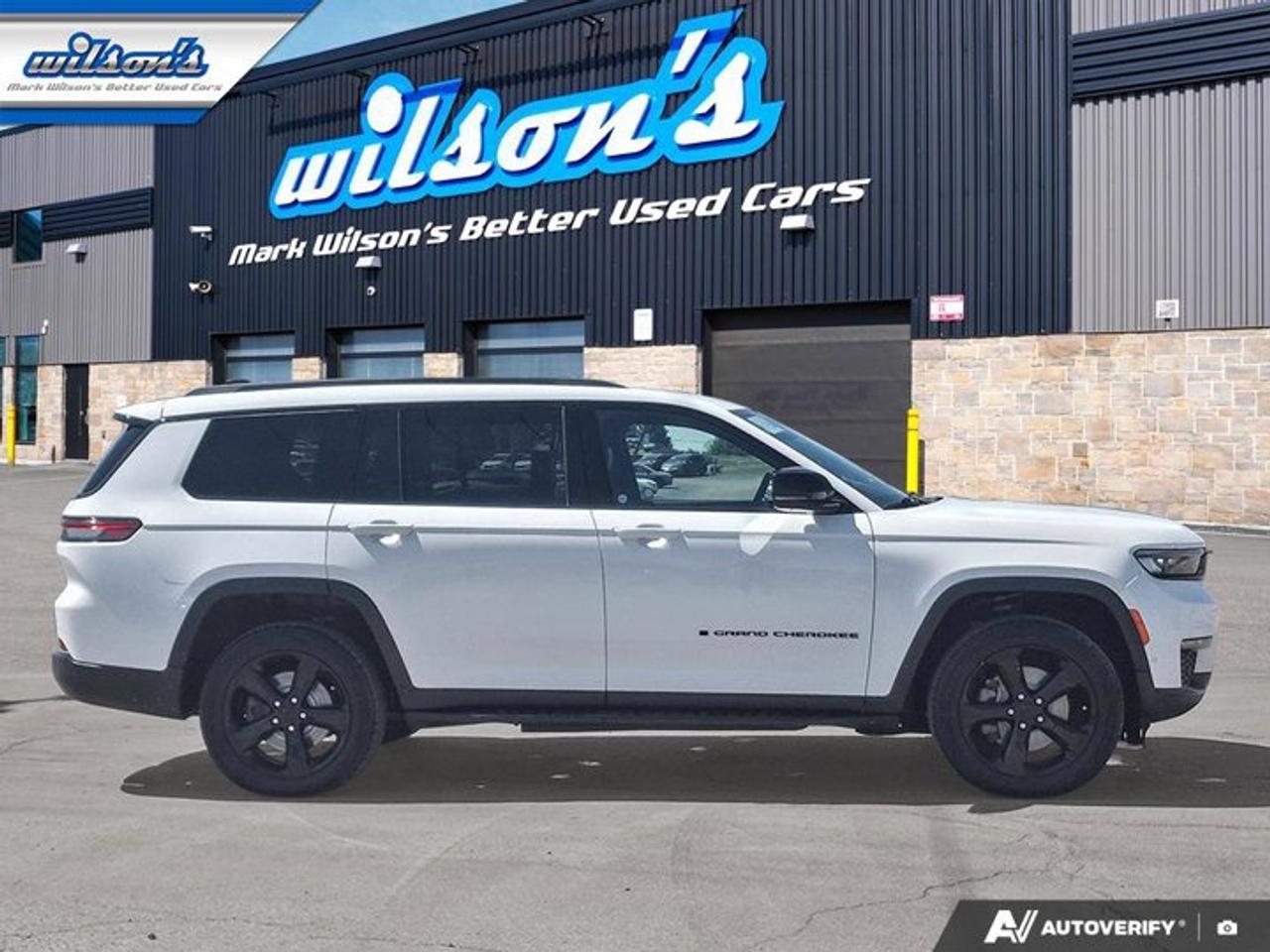 2024 Jeep Grand Cherokee L Limited | Black Appearance | Leather | Pano Roof | Heated + Ventilated Seats | and Much More ! Photo