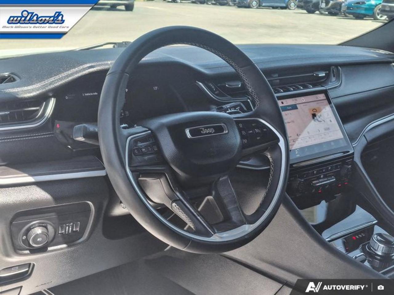 2024 Jeep Grand Cherokee L Limited | Black Appearance | Leather | Pano Roof | Heated + Ventilated Seats | and Much More ! Photo