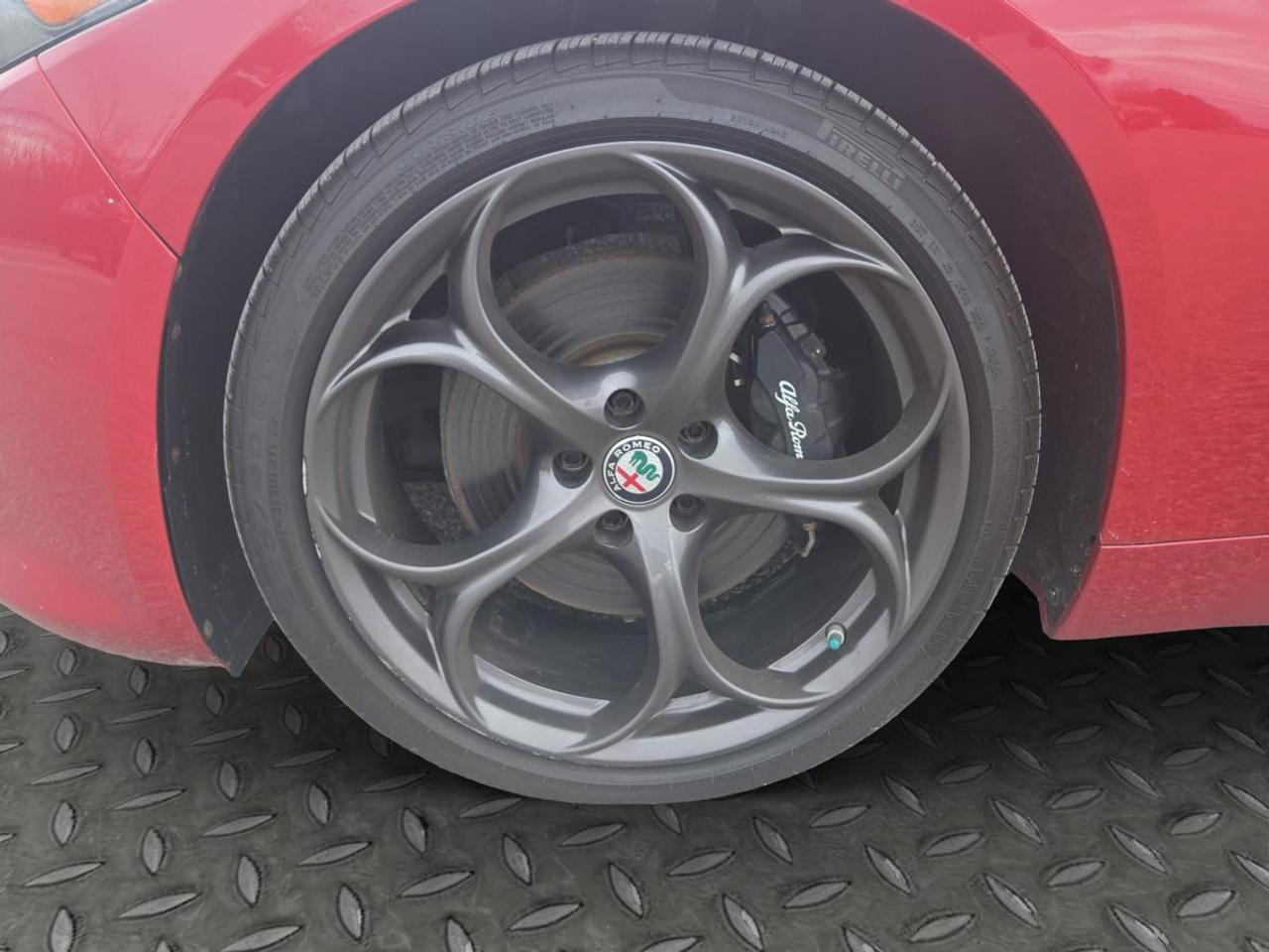 2018 Alfa Romeo Giulia Ti Sport Photo