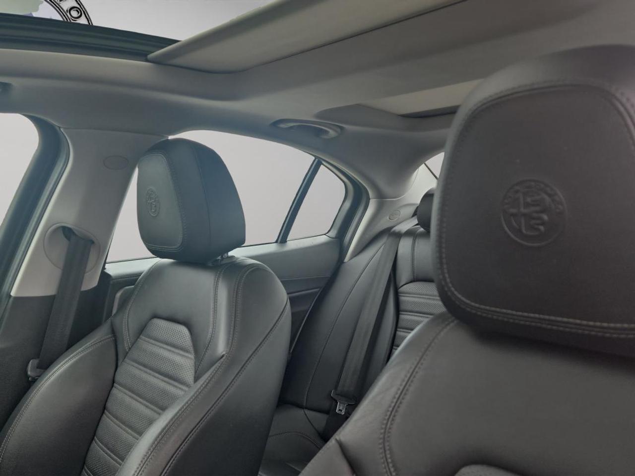 2018 Alfa Romeo Giulia Ti Sport Photo