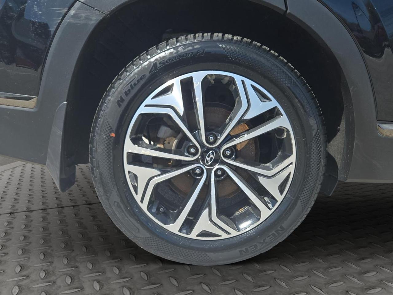 2019 Hyundai Santa Fe 2.0T Luxury AWD Photo