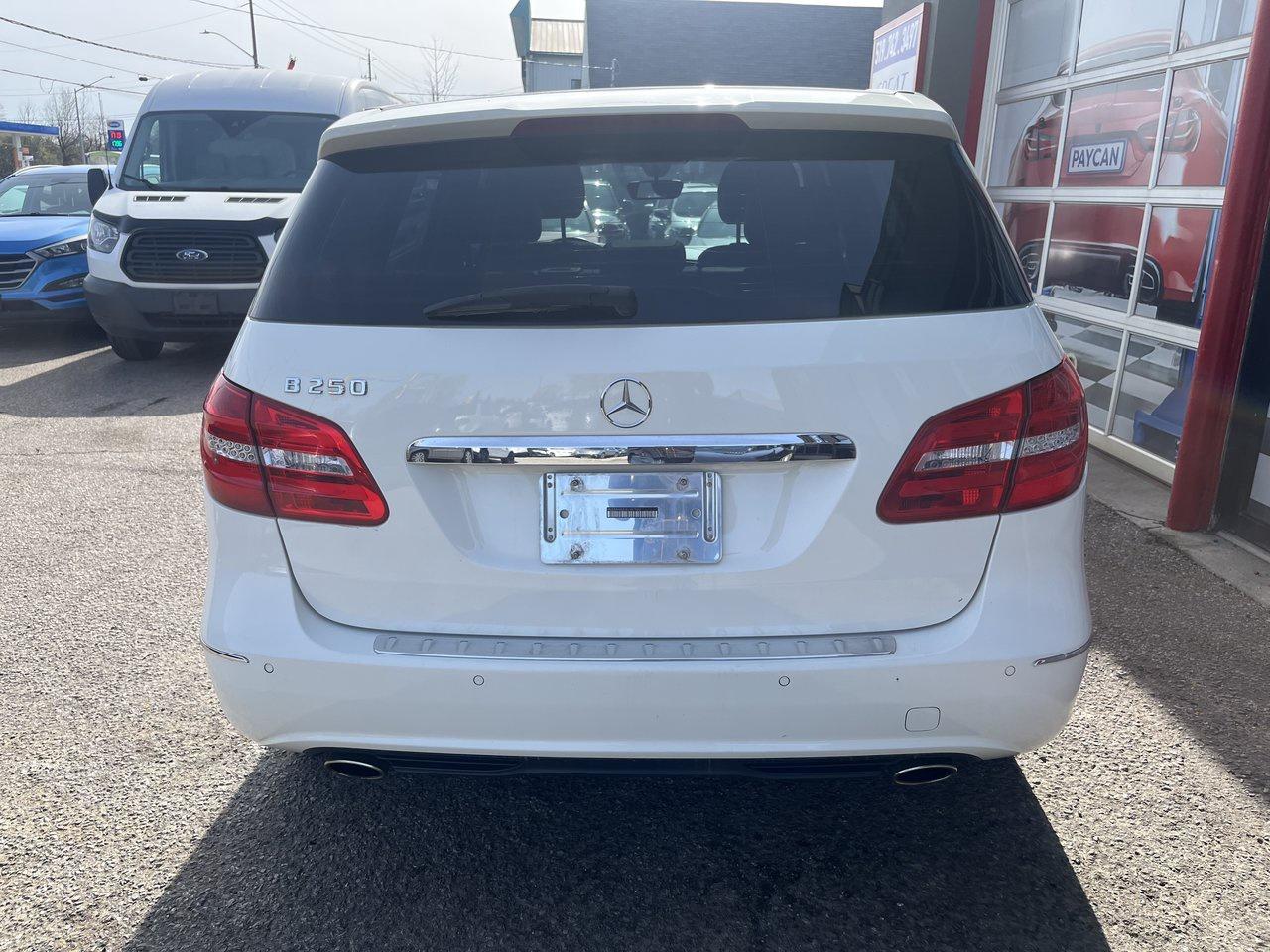 2014 Mercedes-Benz B-Class B 250 Sports Tourer Photo4