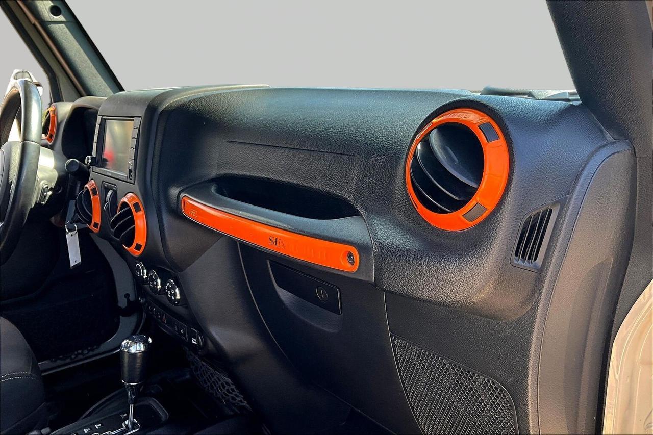 2018 Jeep Wrangler | 4x4 | 4 Door | 3.6L V6 | North Bay | Photo