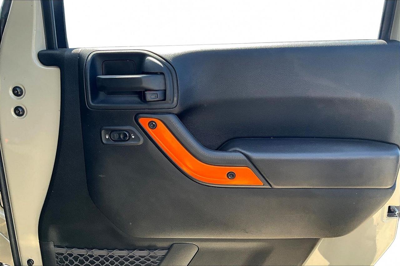 2018 Jeep Wrangler | 4x4 | 4 Door | 3.6L V6 | North Bay | Photo
