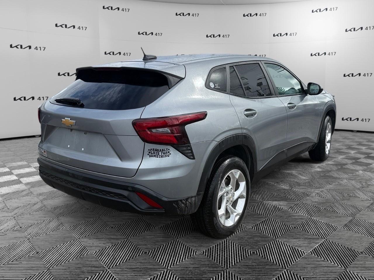 2025 Chevrolet Trax Fwd 4dr Ls Photo