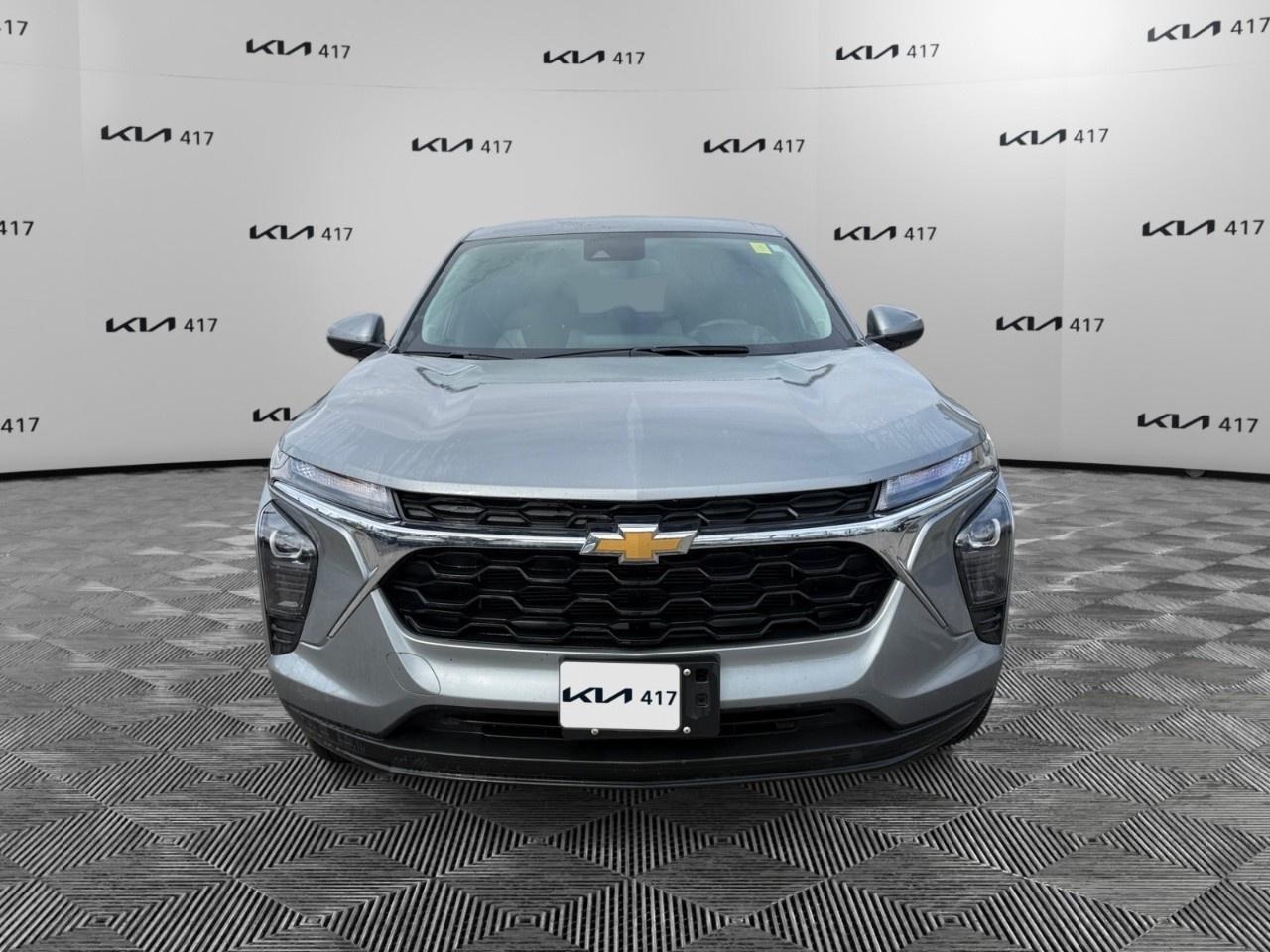 2025 Chevrolet Trax Fwd 4dr Ls Photo