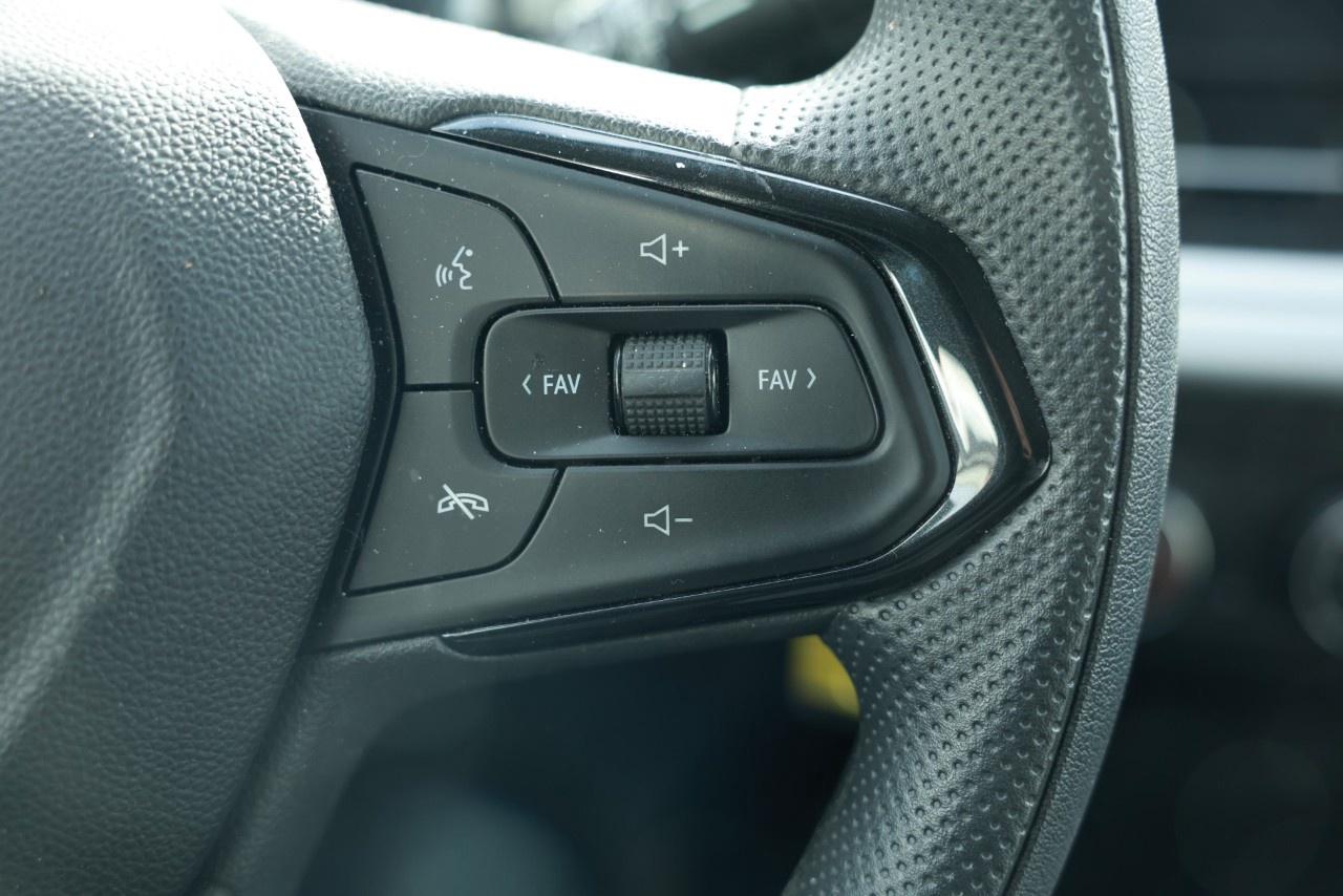 2025 Chevrolet Trax Fwd 4dr Ls Photo