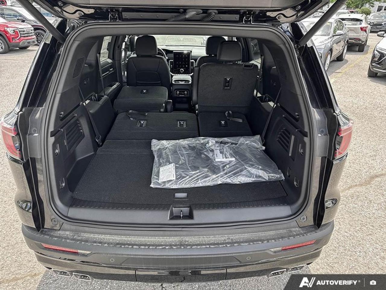2026 GMC Acadia Elevation  - Premium Package Photo