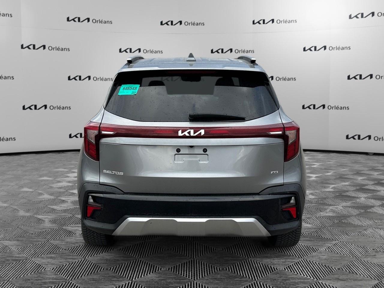 2025 Kia Seltos EX AWD Photo