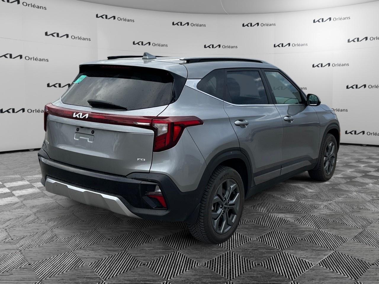 2025 Kia Seltos EX AWD Photo