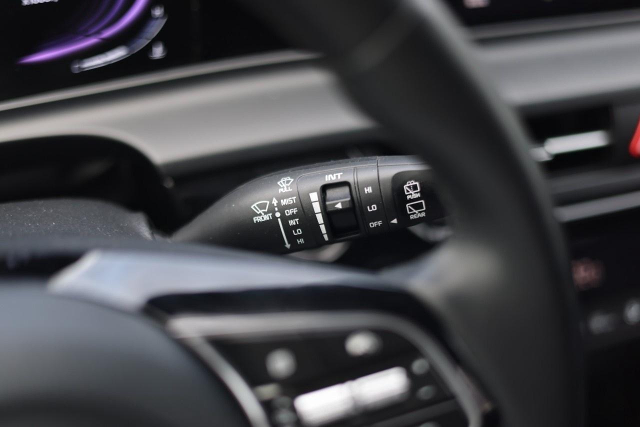 2025 Kia Seltos EX AWD Photo
