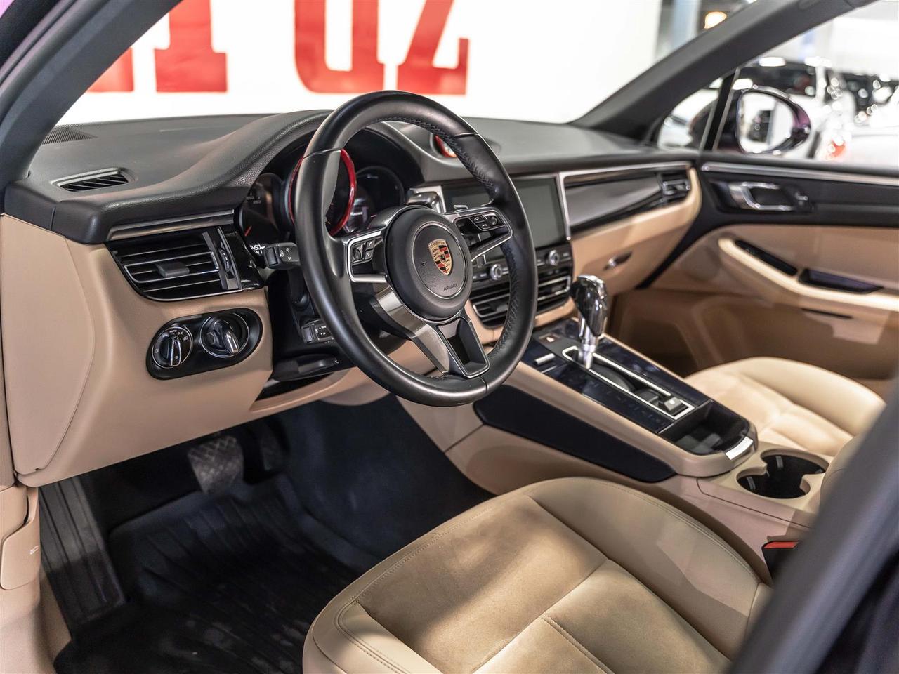 2020 Porsche Macan ACCIDENT FREE|RECENT PORSHCE SERVICE|NAVI|REARCAM|LANE DEPART Photo4