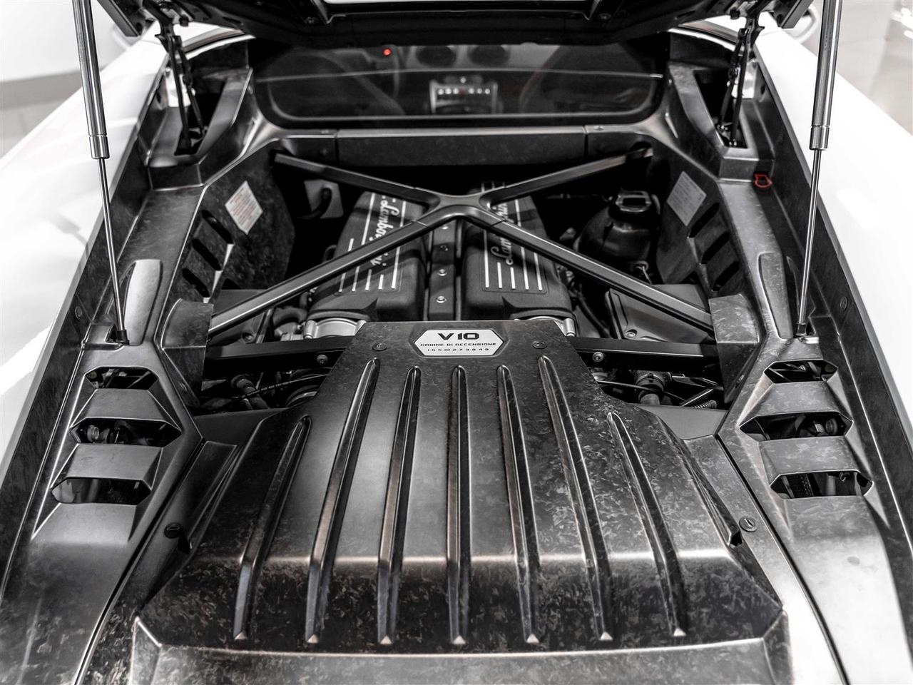 2015 Lamborghini Huracan LP610-4|ACCIDENT FREE VEHICLE Photo