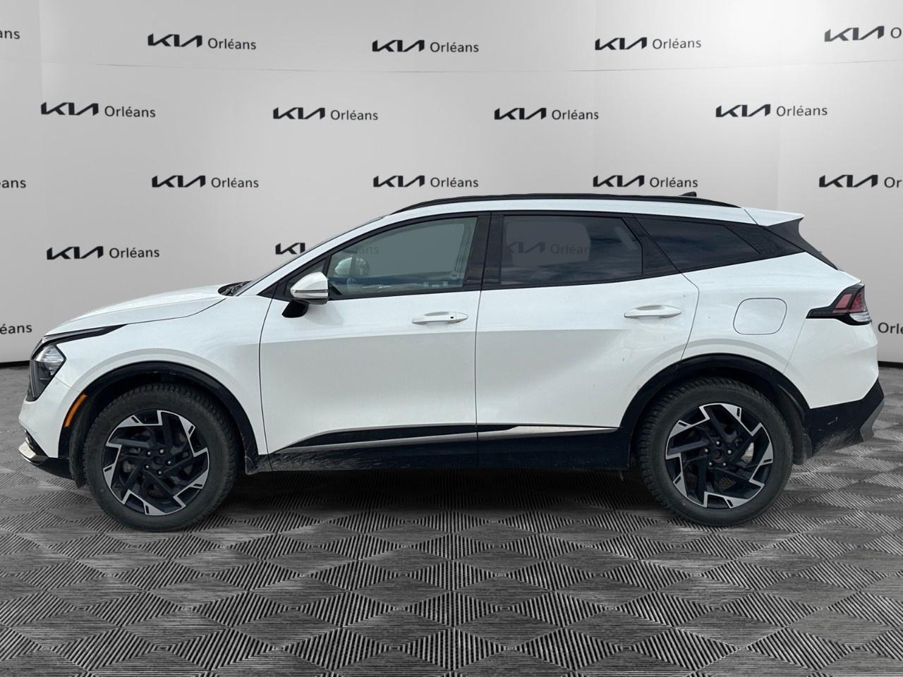 2025 Kia Sportage EX Premium AWD w/Red Interior Photo