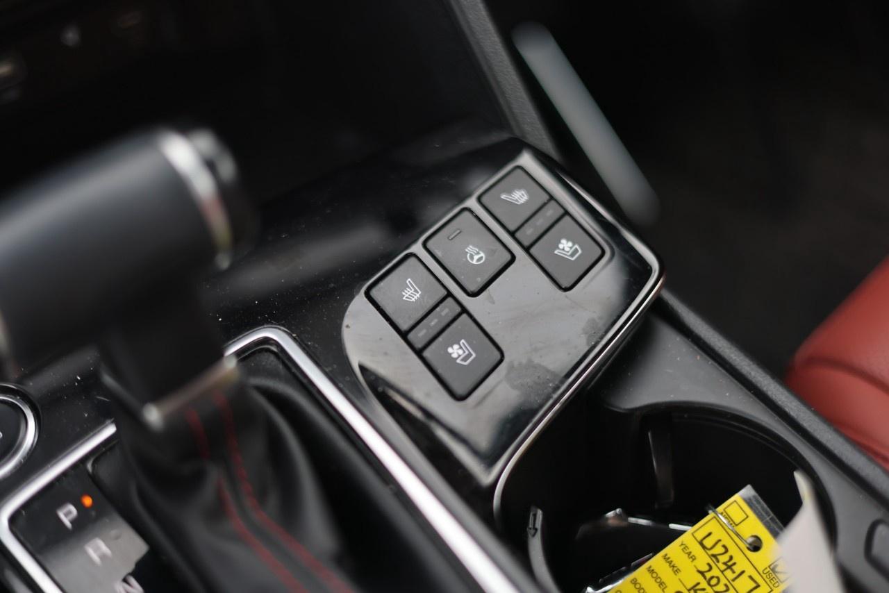 2025 Kia Sportage EX Premium AWD w/Red Interior Photo