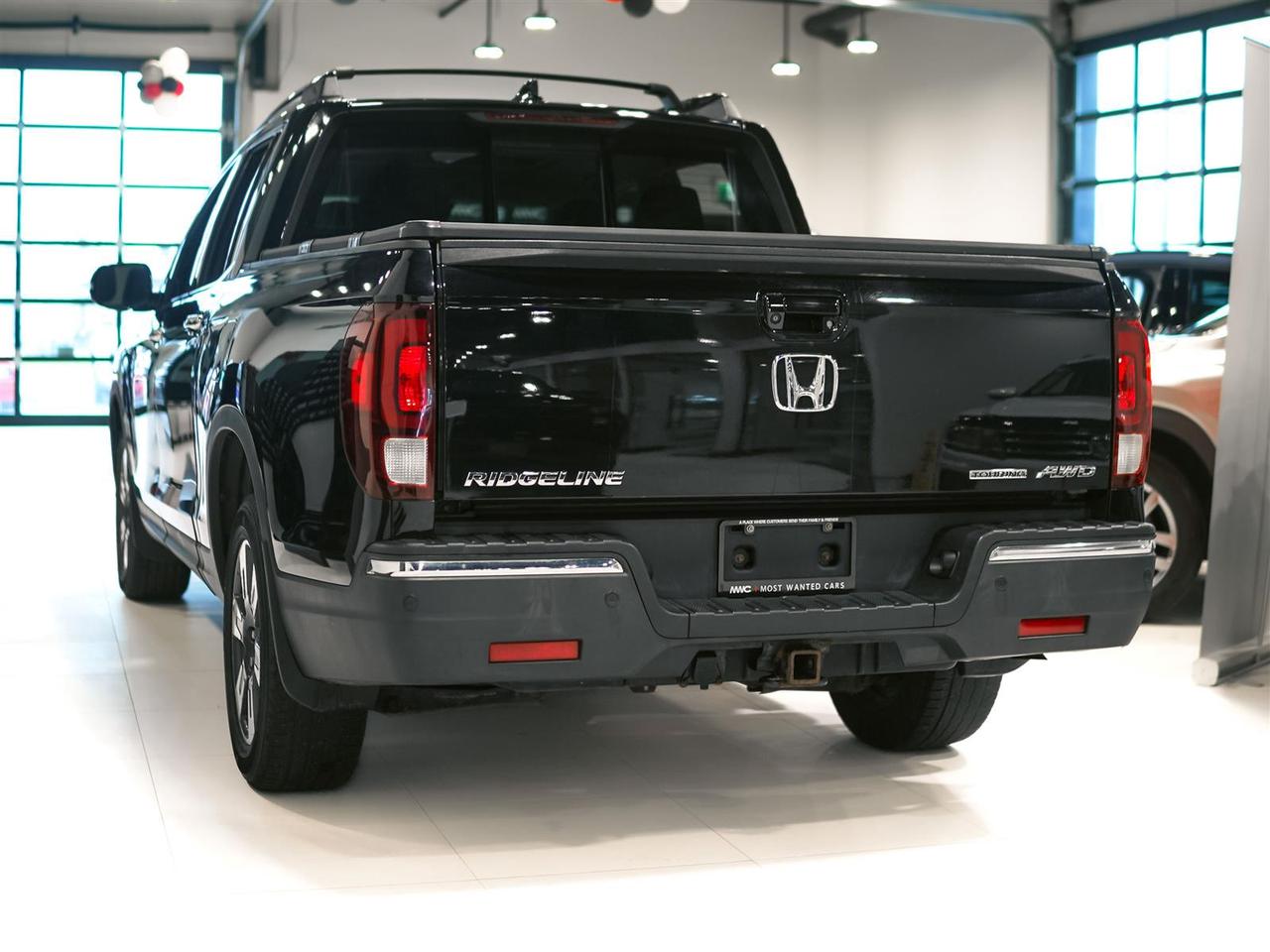 2017 Honda Ridgeline TOURING AWD | NAV | LEATHER | SUNROOF Photo