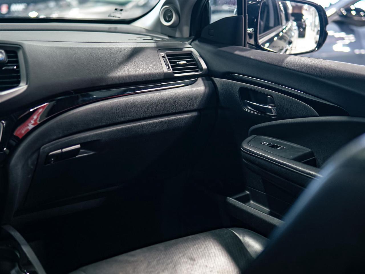2017 Honda Ridgeline TOURING AWD | NAV | LEATHER | SUNROOF Photo