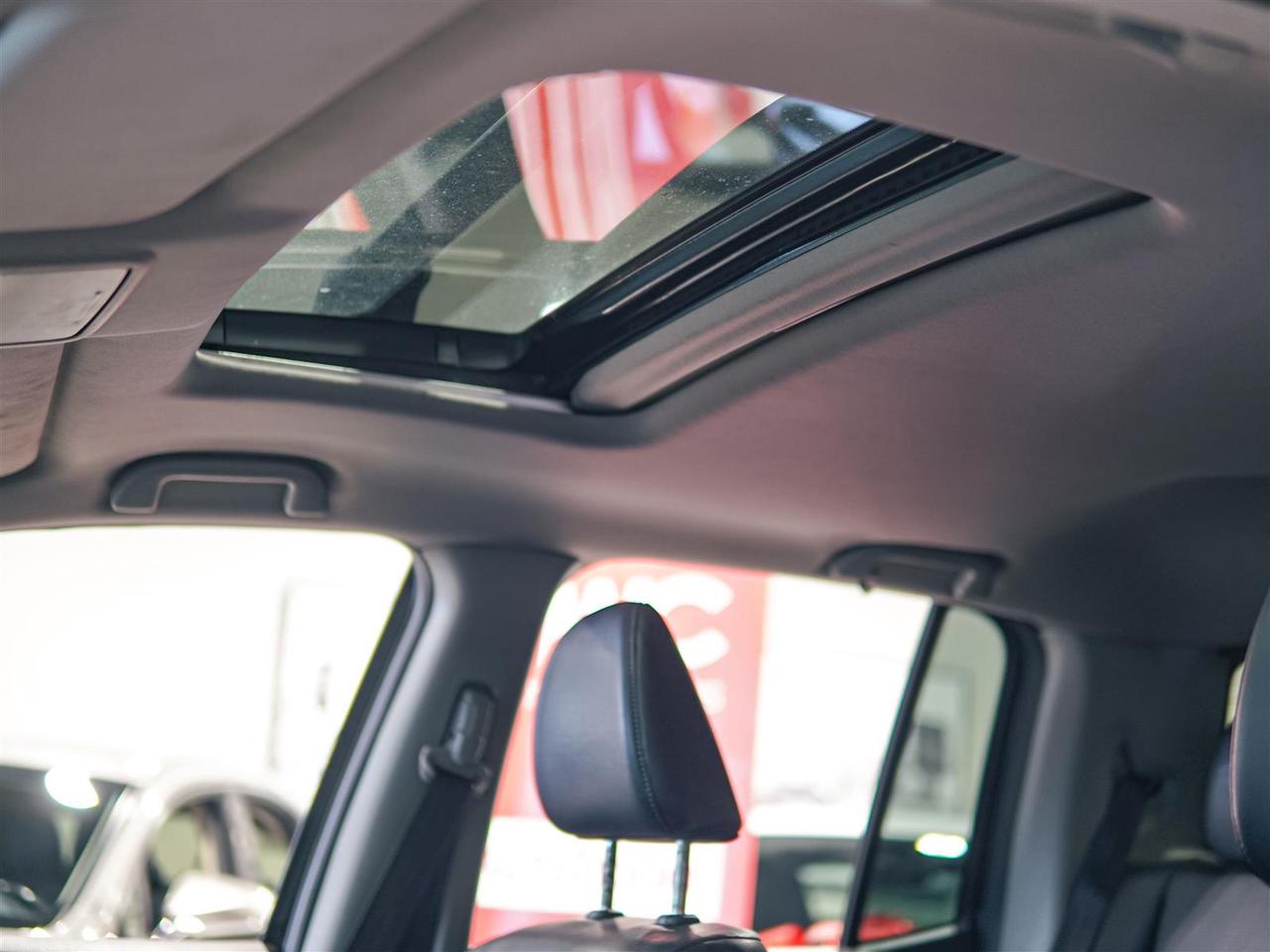 2017 Honda Ridgeline TOURING AWD | NAV | LEATHER | SUNROOF Photo