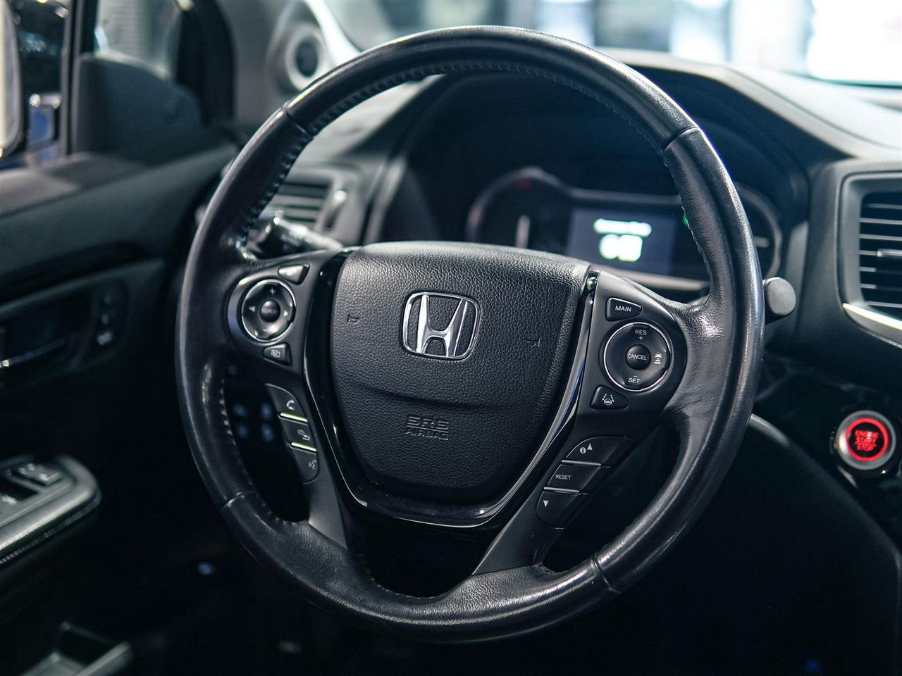 2017 Honda Ridgeline TOURING AWD | NAV | LEATHER | SUNROOF Photo