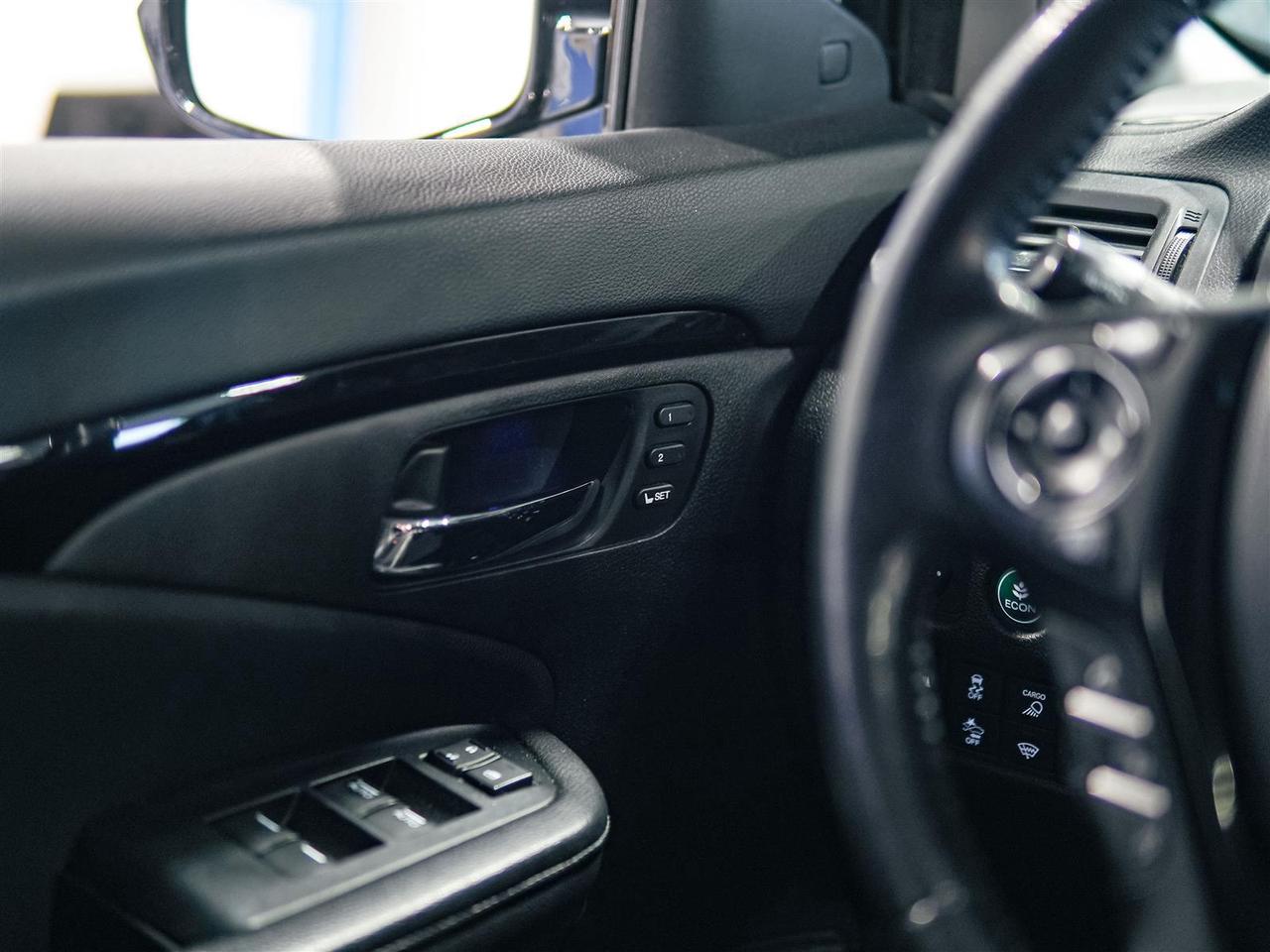 2017 Honda Ridgeline TOURING AWD | NAV | LEATHER | SUNROOF Photo