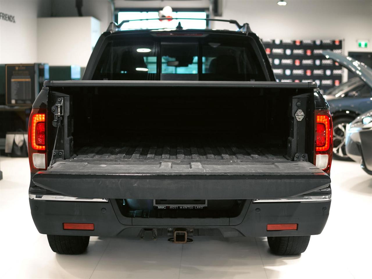 2017 Honda Ridgeline TOURING AWD | NAV | LEATHER | SUNROOF Photo