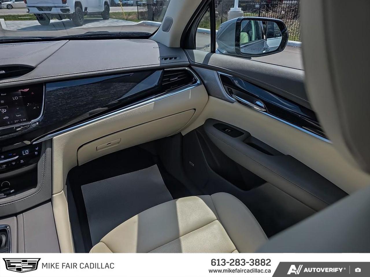 2023 Cadillac XT6 Premium Luxury ONE OWNER! AWD with Driver Selector Mode, Memory Package, Front Bucket Leather Seating Surfaces Photo