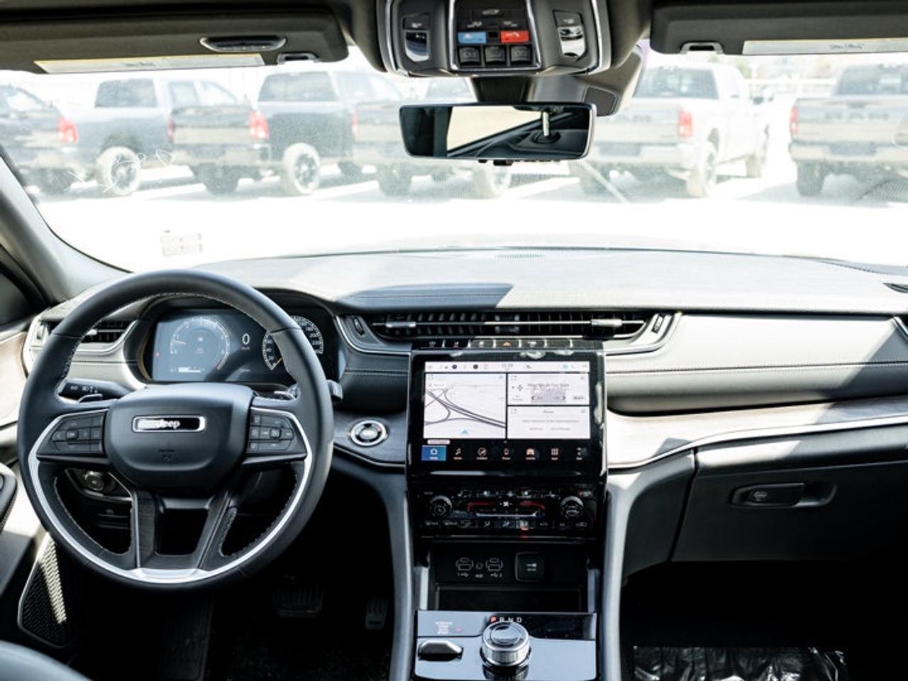 2025 Jeep Grand Cherokee Limited Photo