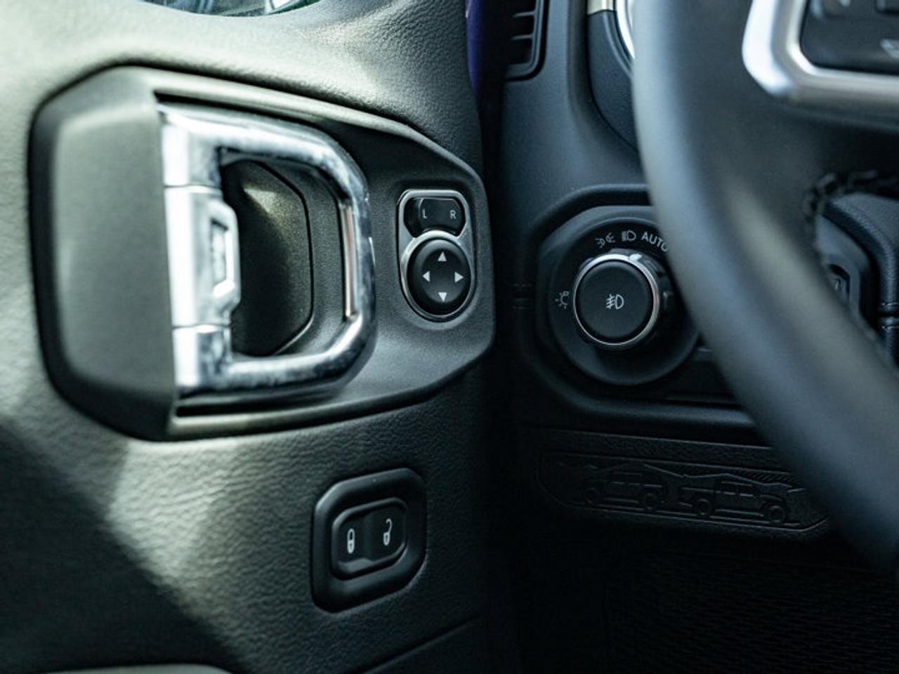 2026 Jeep Wrangler Sahara Photo