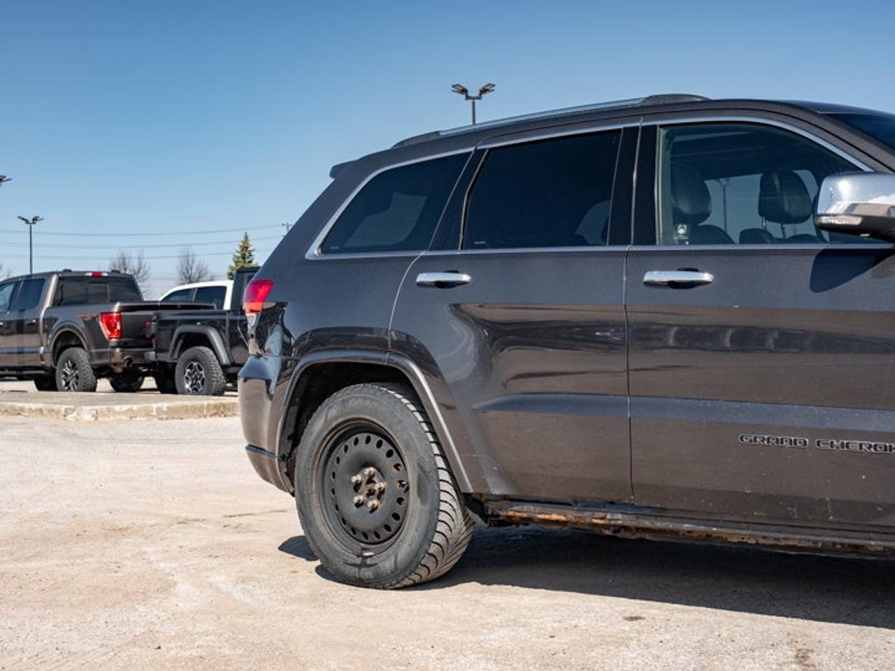 2017 Jeep Grand Cherokee Overland Photo