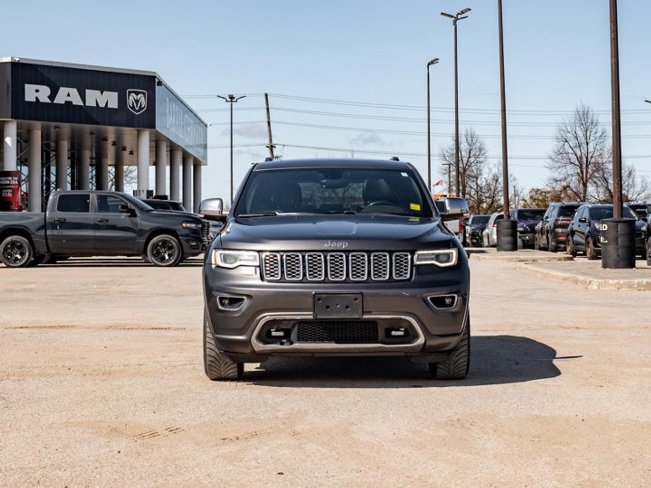 2017 Jeep Grand Cherokee Overland Photo