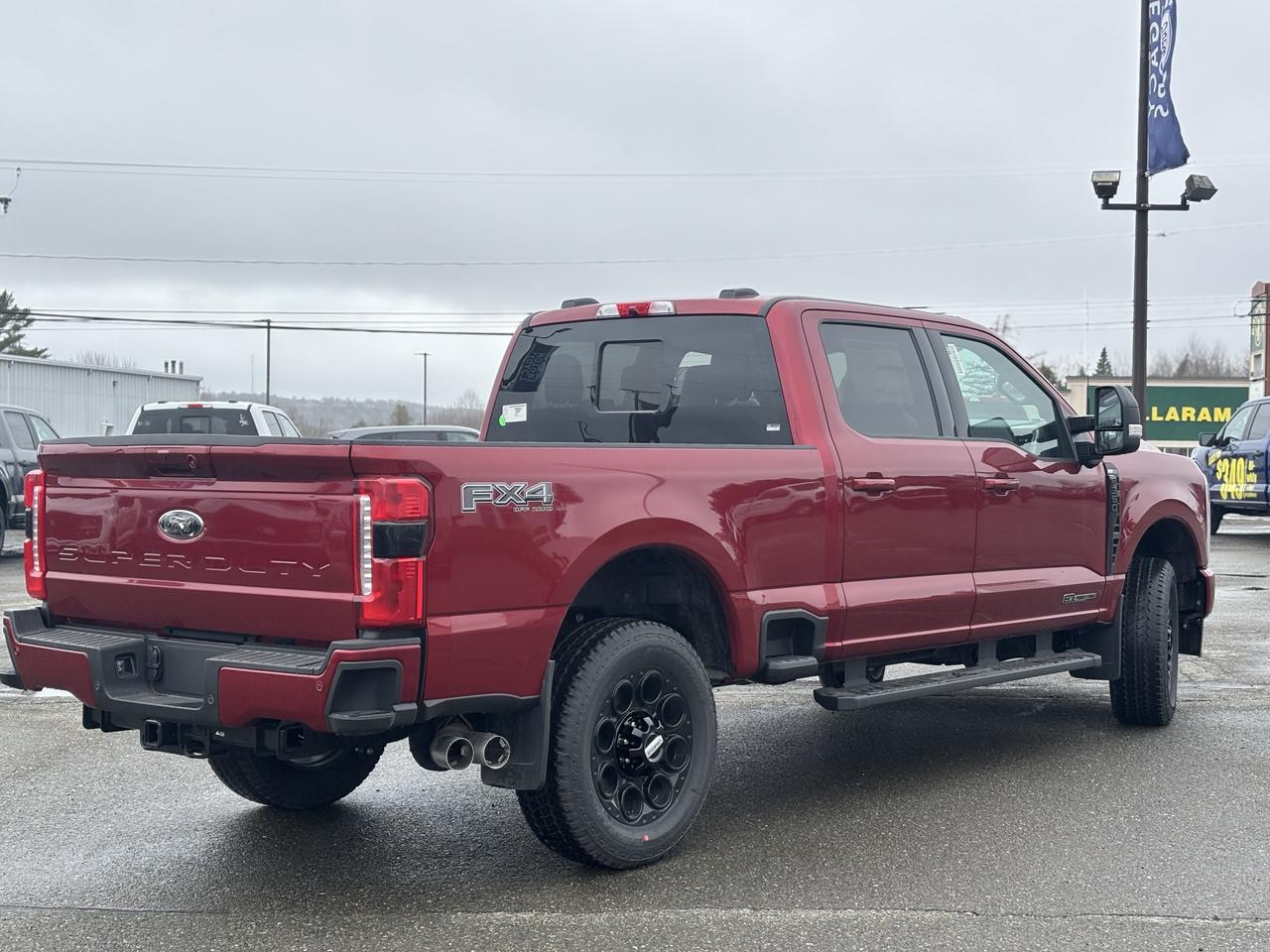 2026 Ford SuperDuty F-350® XLT Photo1