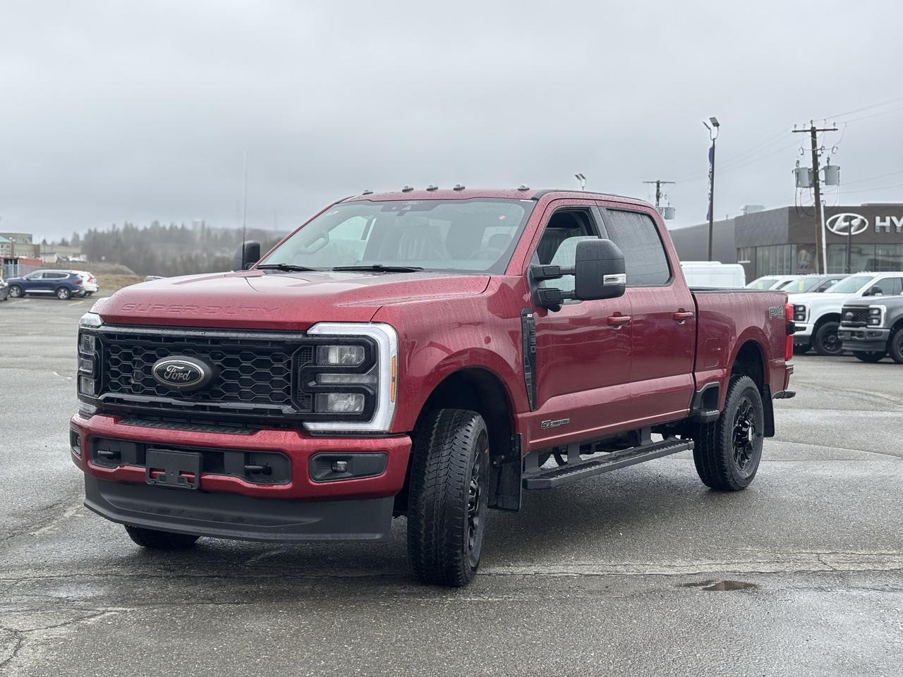 2026 Ford SuperDuty F-350® XLT Photo2
