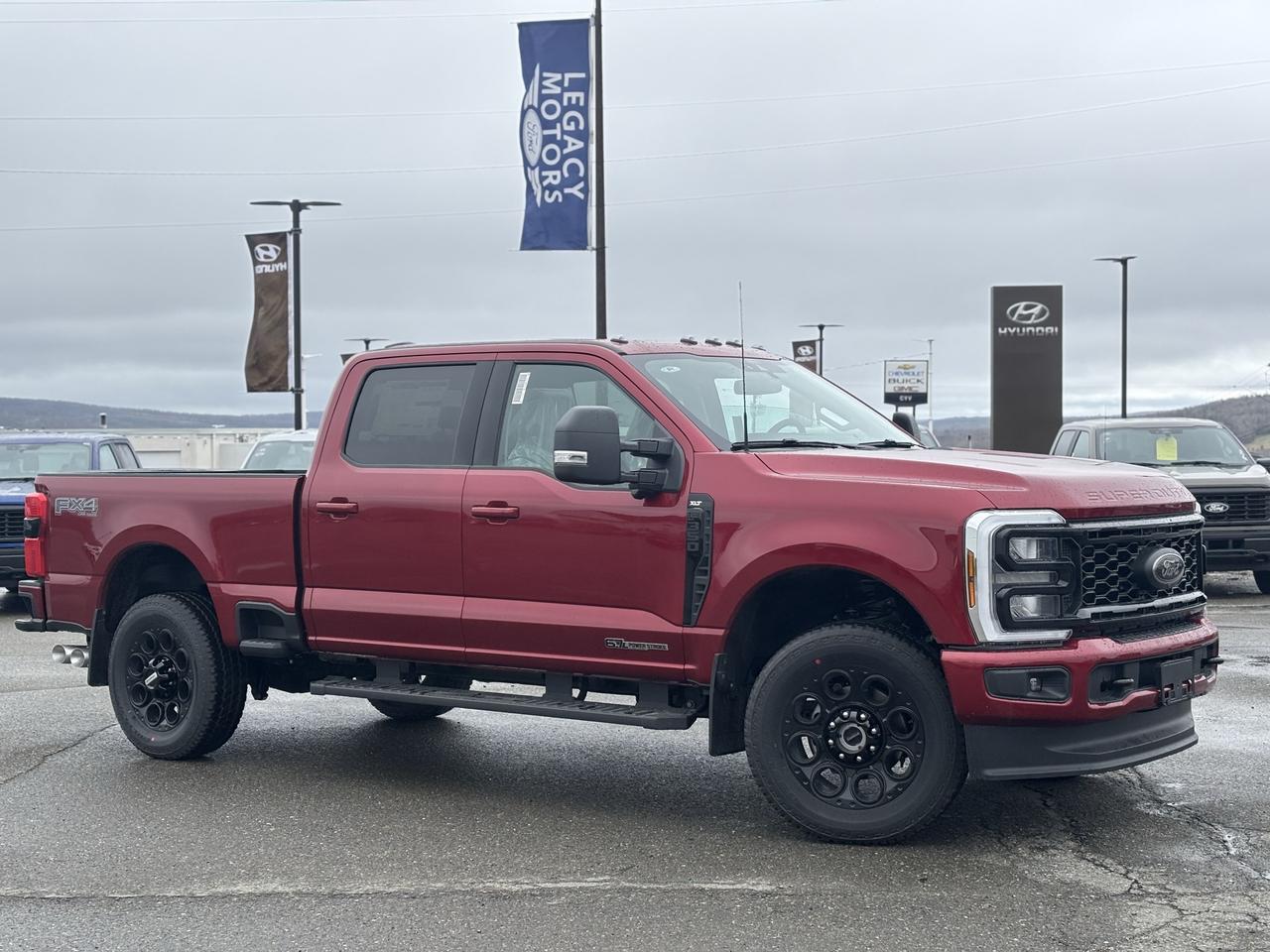 2026 Ford SuperDuty F-350® XLT Photo0