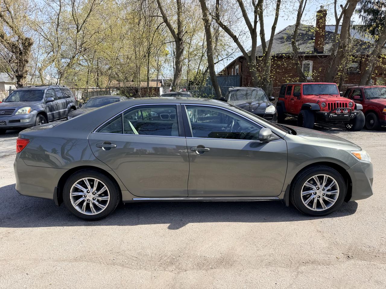 2012 Toyota Camry LE | 2.5L | CLEAN CARFAX Photo