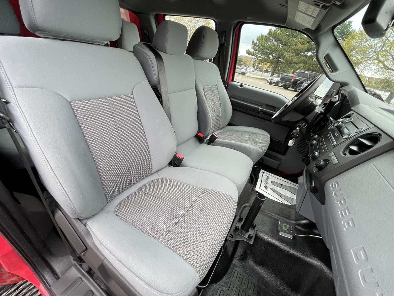 2015 Ford F-350 SD Crew Cab Long Bed DRW 4WD *DIESEL Photo