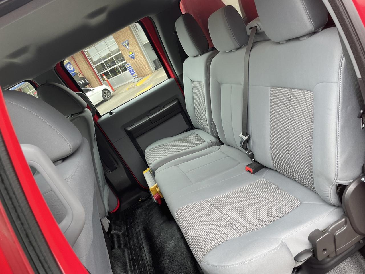 2015 Ford F-350 SD Crew Cab Long Bed DRW 4WD *DIESEL Photo