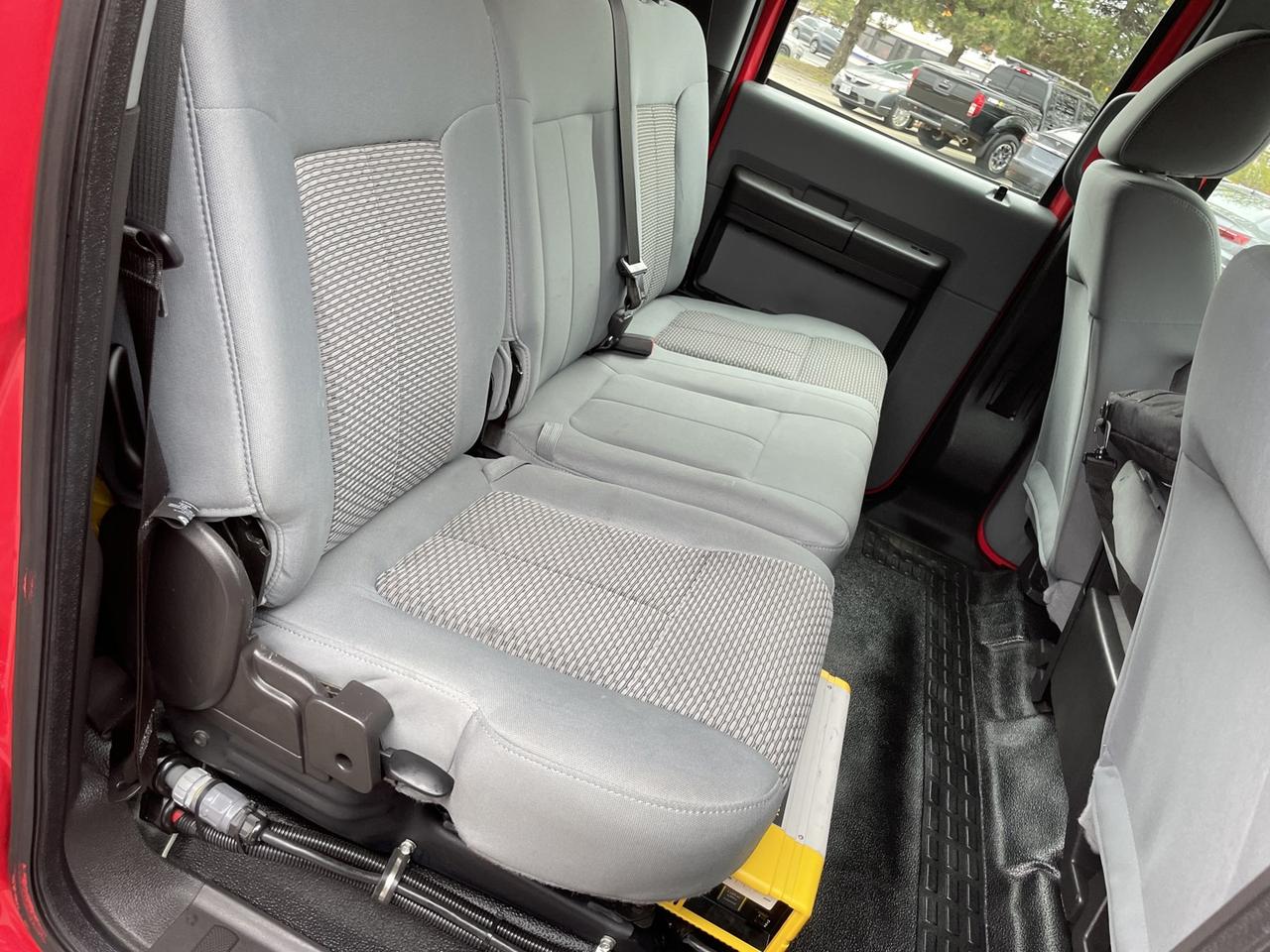 2015 Ford F-350 SD Crew Cab Long Bed DRW 4WD *DIESEL Photo