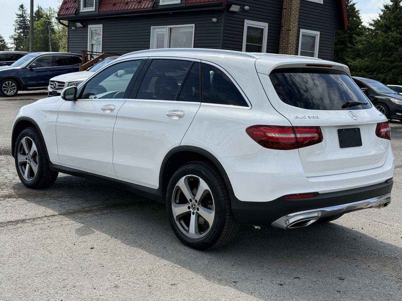 2019 Mercedes-Benz GLC-Class GLC 300 Photo
