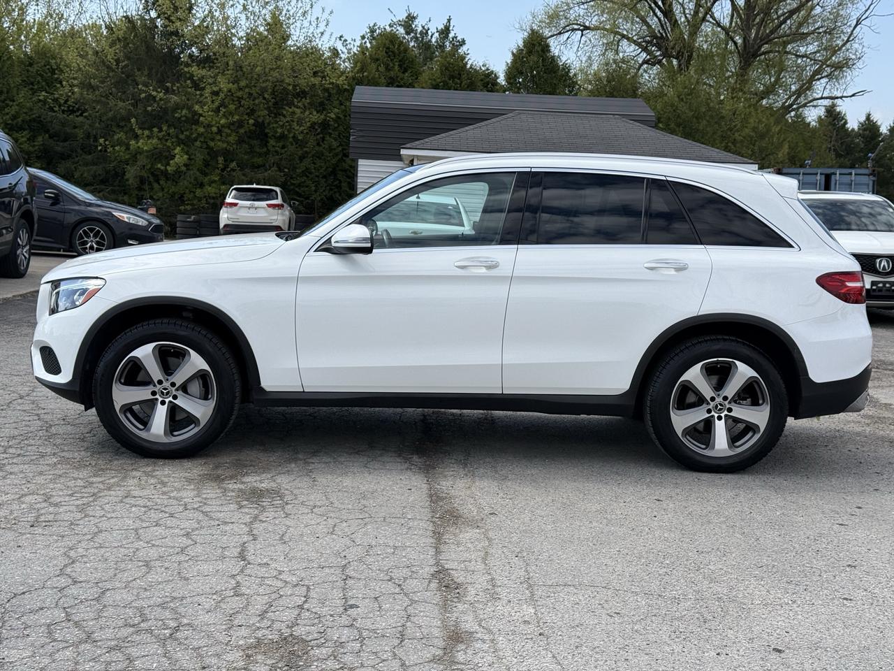 2019 Mercedes-Benz GLC-Class GLC 300 Photo