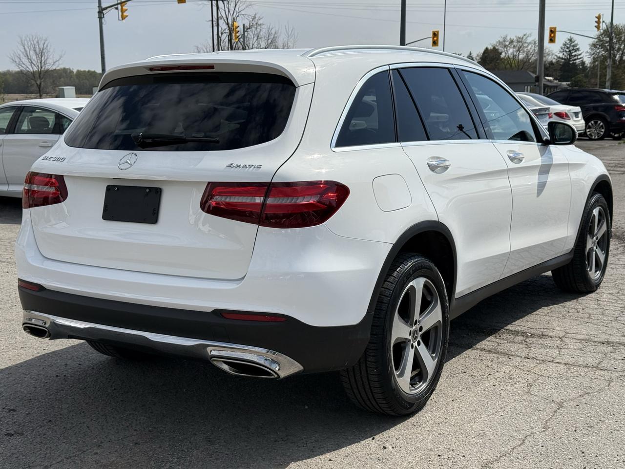2019 Mercedes-Benz GLC-Class GLC 300 Photo