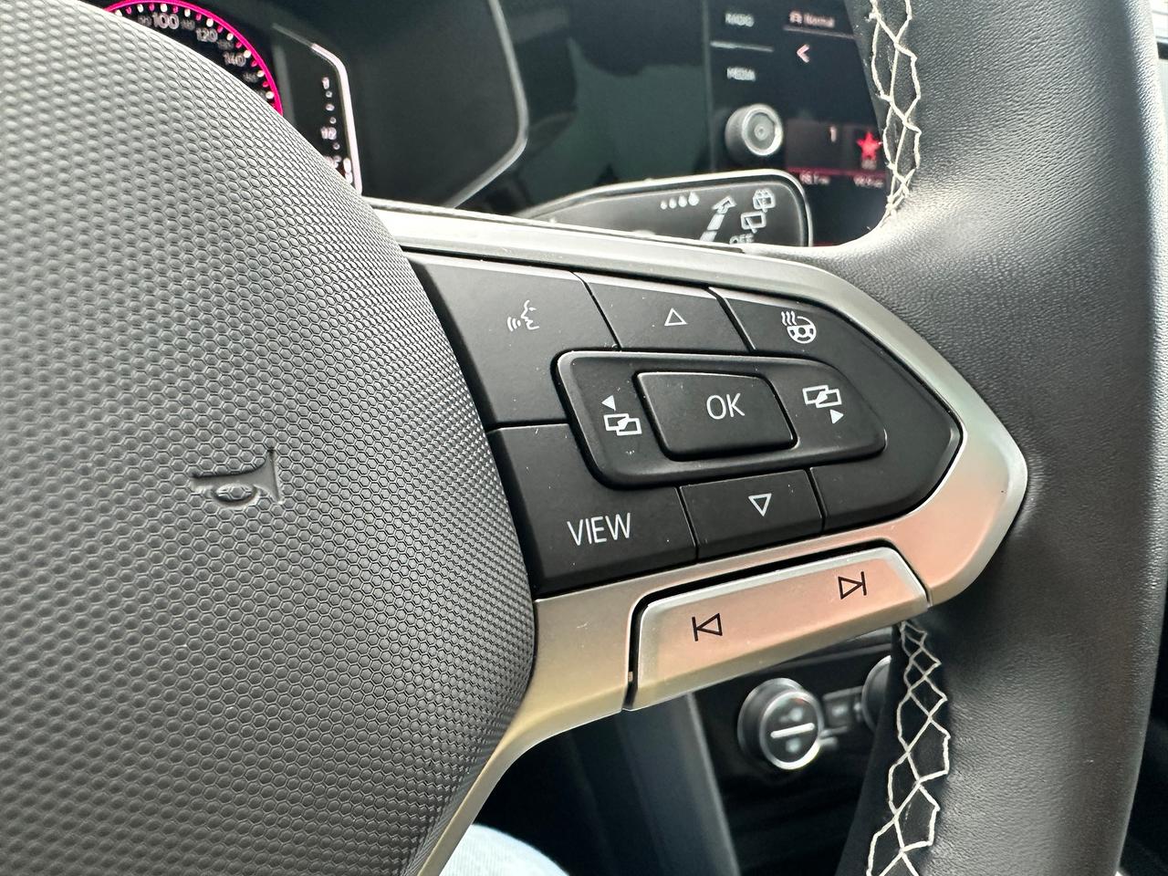 2022 Volkswagen Taos HighlineAWD Heated Leather PanoRoof NAV XM RemStrt Photo