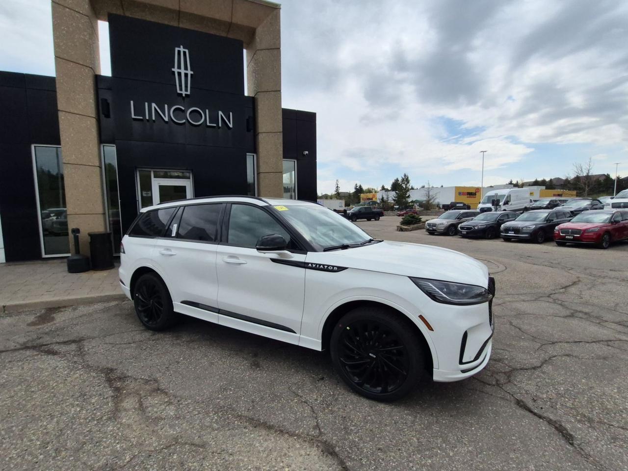 2026 Lincoln Aviator RESERVE, JET PKG, LUXURY PACKAGE, PANORAMIC ROOF Photo0