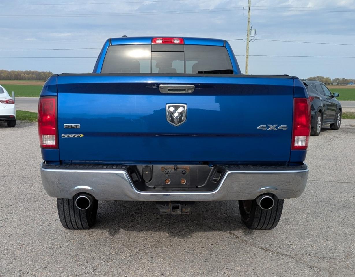 2016 RAM 1500 SXT Photo3
