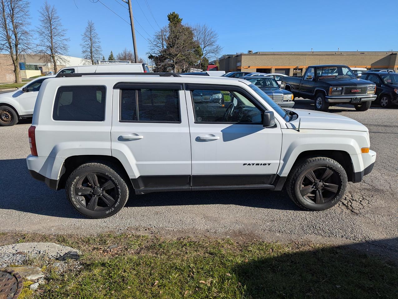 2014 Jeep Patriot "4x4 North EDITION" certified + FREE 6M warranty Photo