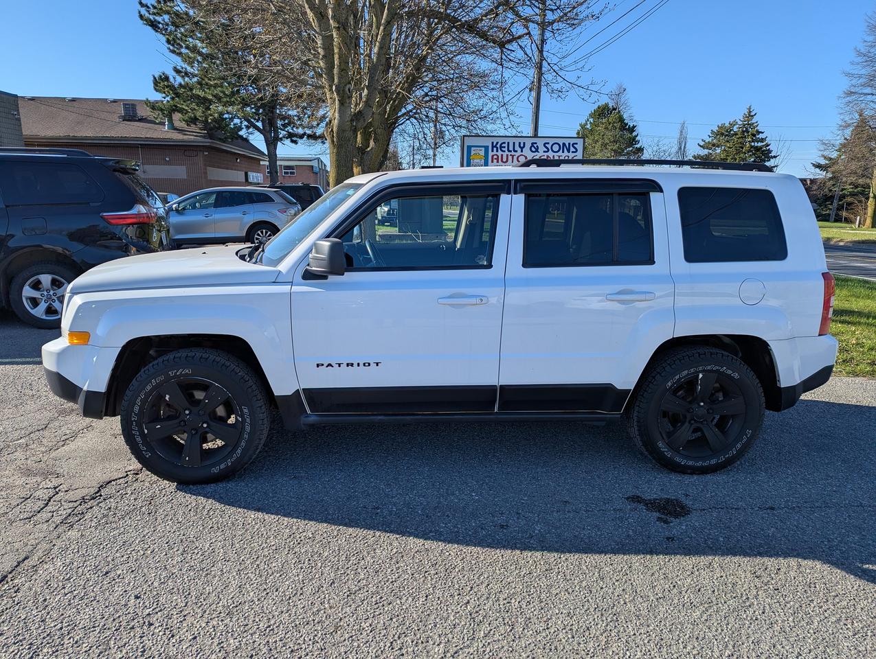 2014 Jeep Patriot "4x4 North EDITION" certified + FREE 6M warranty Photo3